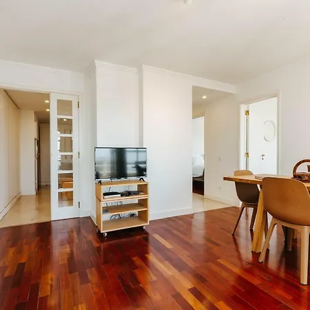 דירה Rent4rest Graca River View With Parking