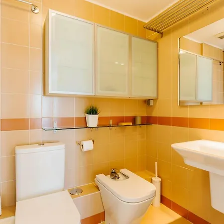 Rent4rest Graca River View With Parking Apartment