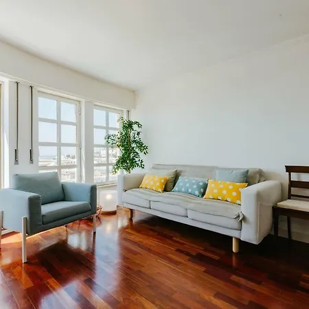 Rent4rest Graca River View With Parking Lisbon