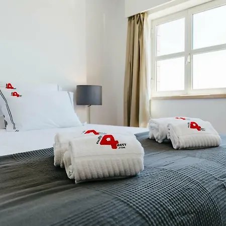 Rent4rest Graca River View With Parking